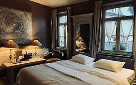 Édouard Garden Café Guest Room